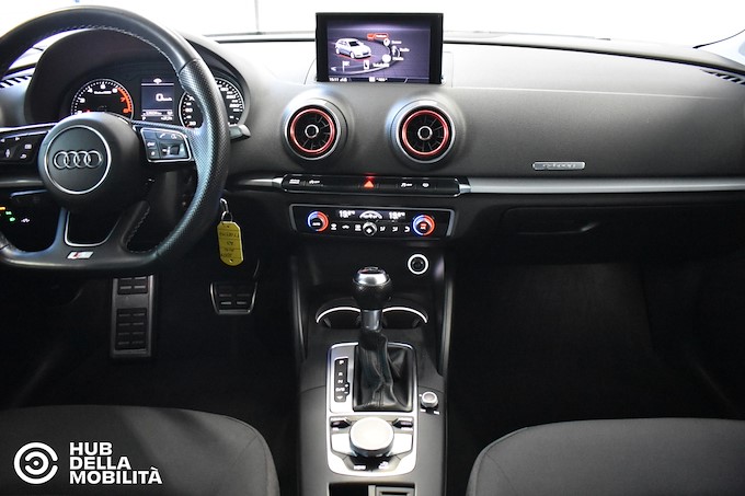 AUDI A3 SPB 30 g-tron S tronic Admired